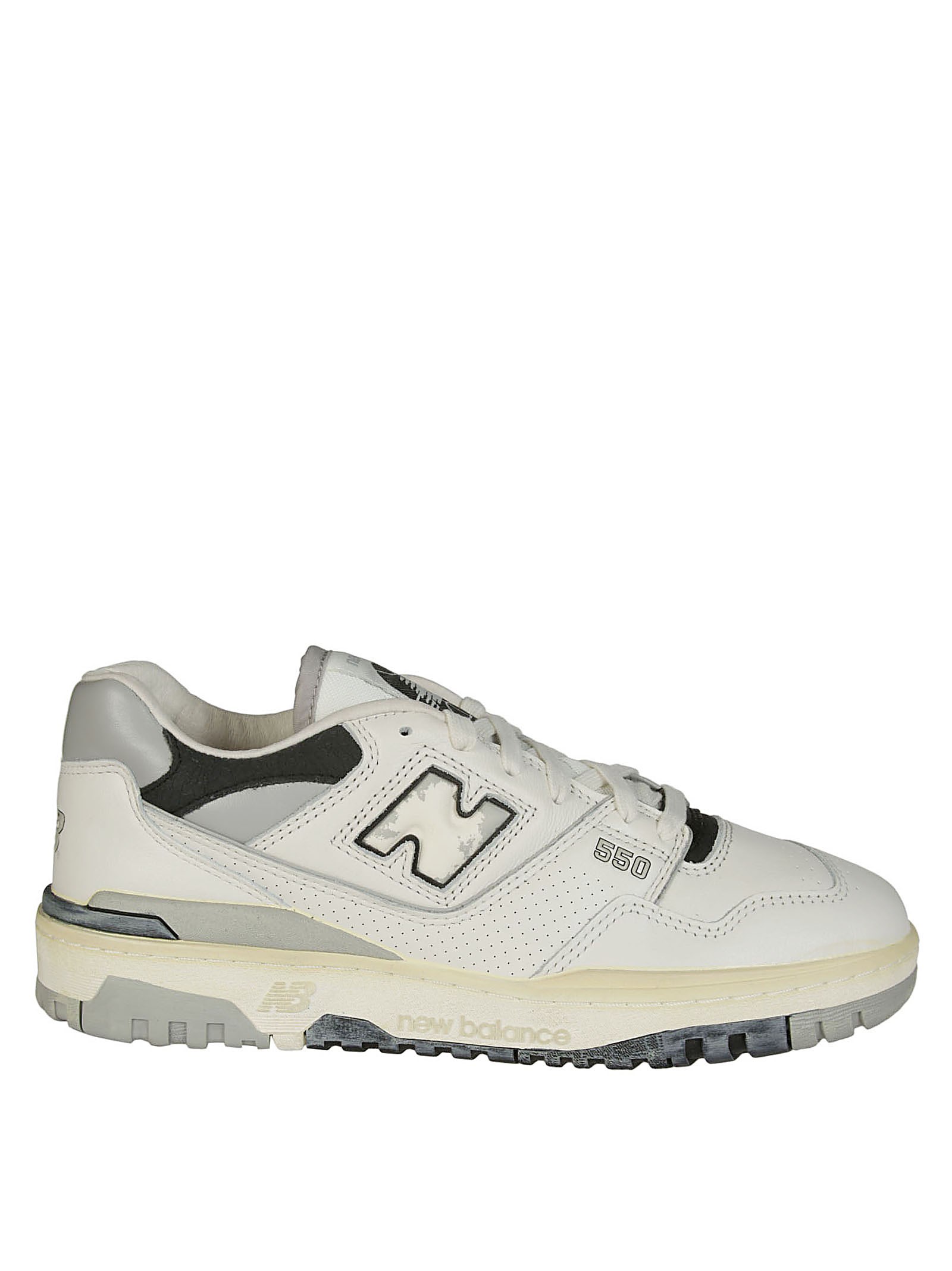Shop New Balance 550vgb In Bianco